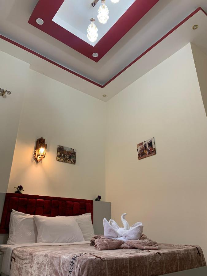 Crown Hotel Il Il Cairo Esterno foto