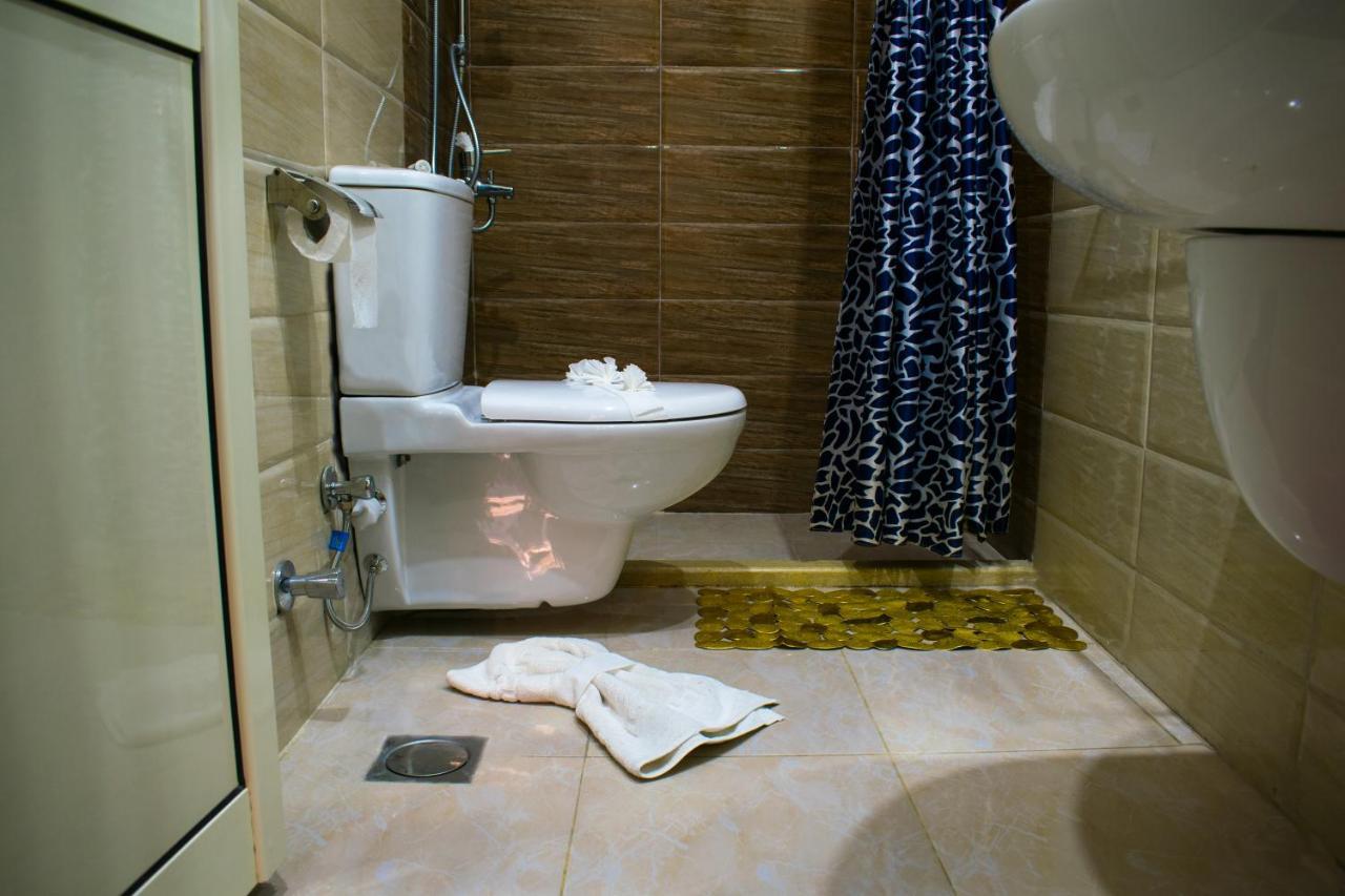 Crown Hotel Il Il Cairo Esterno foto